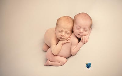 Fotos de gemelos recién nacidos Girona